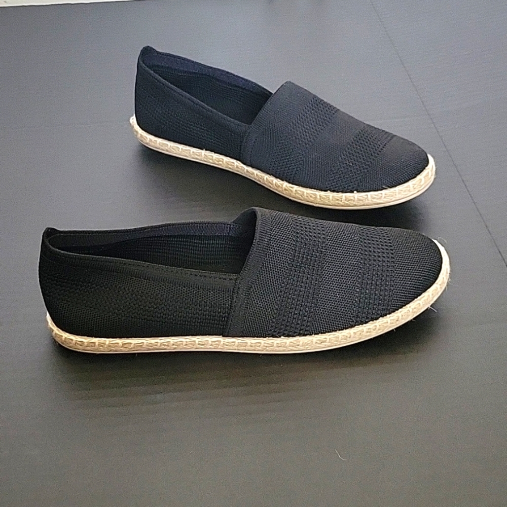Women's Black Mesh Knitted Slip-On Shoes